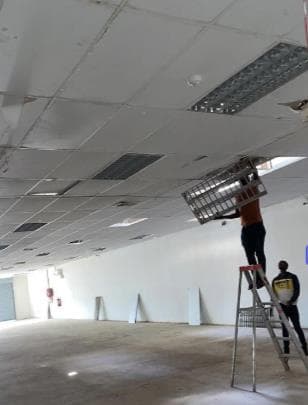 Salon tools neatly arranged.